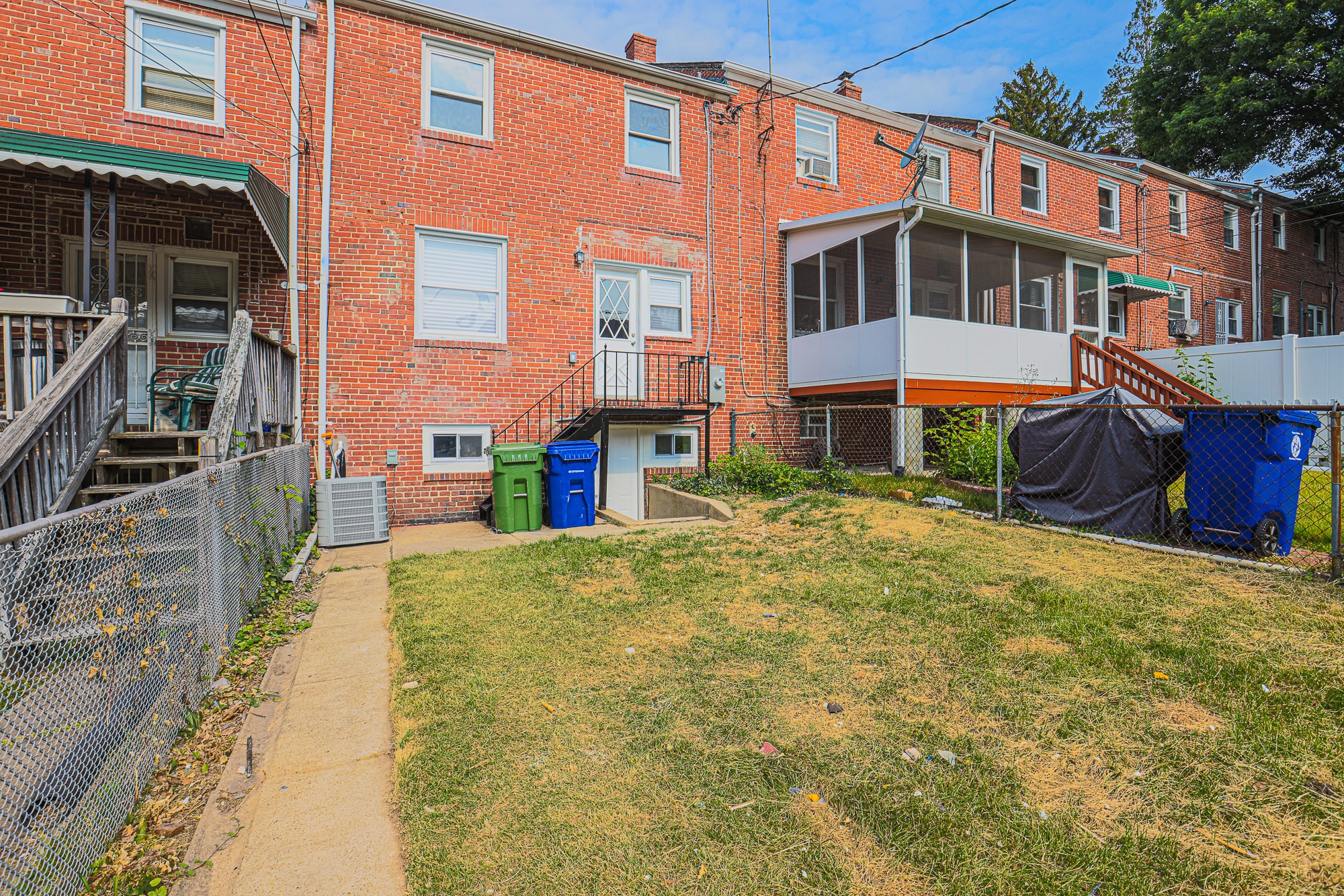 Building Photo - 3825 Rexmere Rd