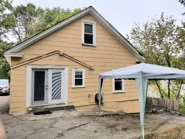 Building Photo - 1 Wigwam Hill Dr