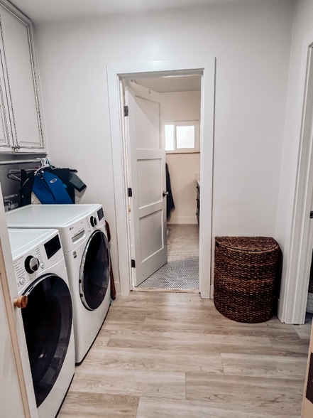 Building Photo - 406 S Irena Ave