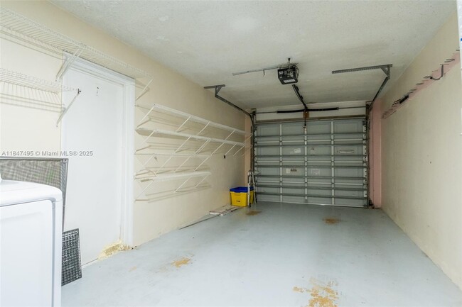 Building Photo - 2401 SW 11th Ave