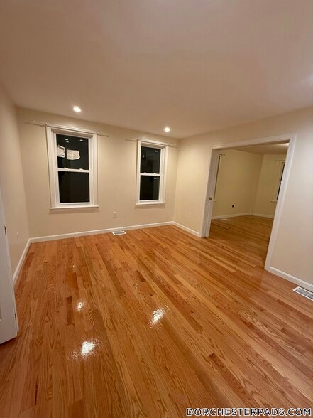 Building Photo - 207 Harvard St