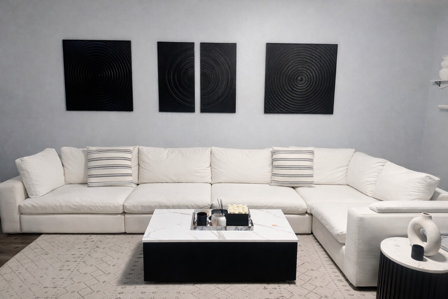 Building Photo - 5360 Mang Pl