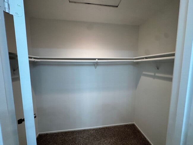 Building Photo - 3-Bedroom Moreno Valley Home – High Ceilin...