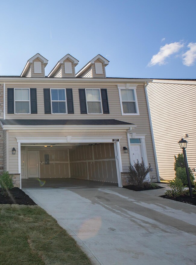 Building Photo - 297 Lenell Lp