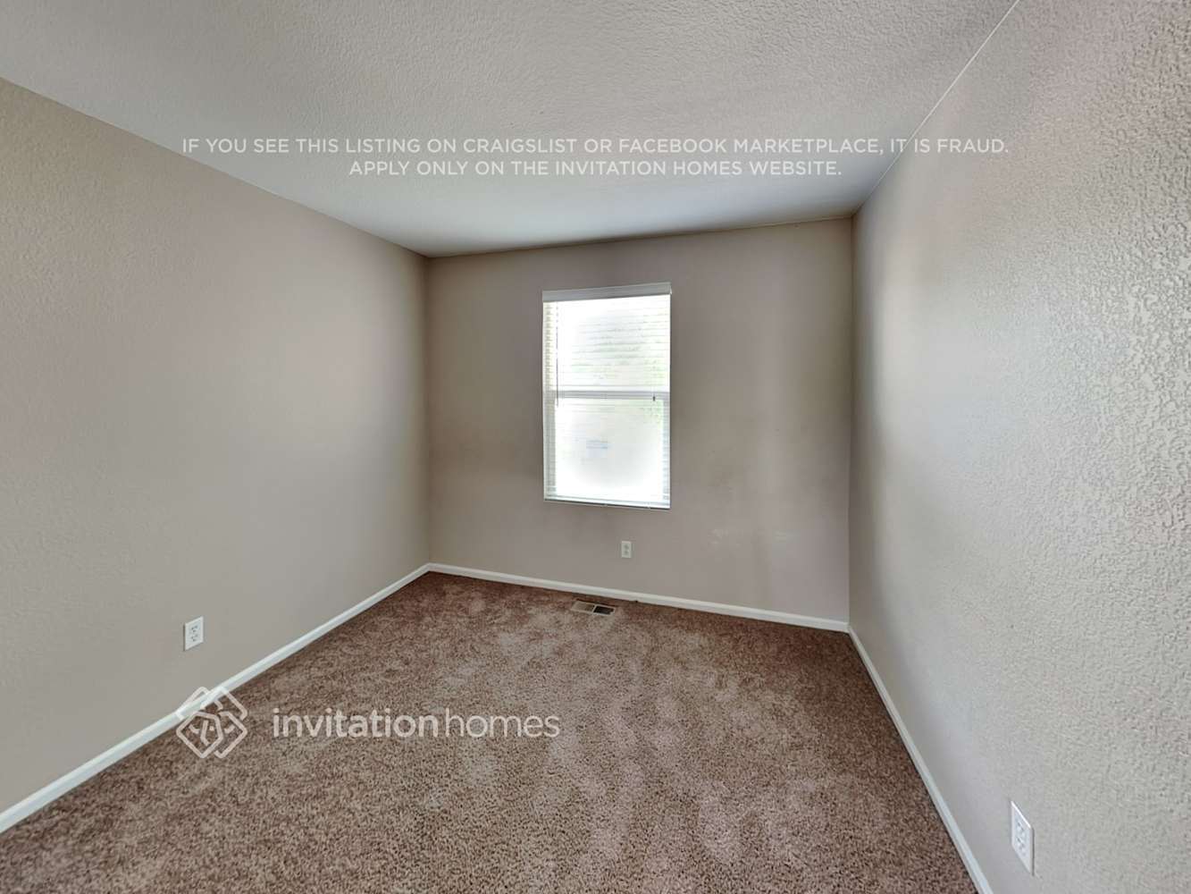 Building Photo - 1465 Hummingbird Cir