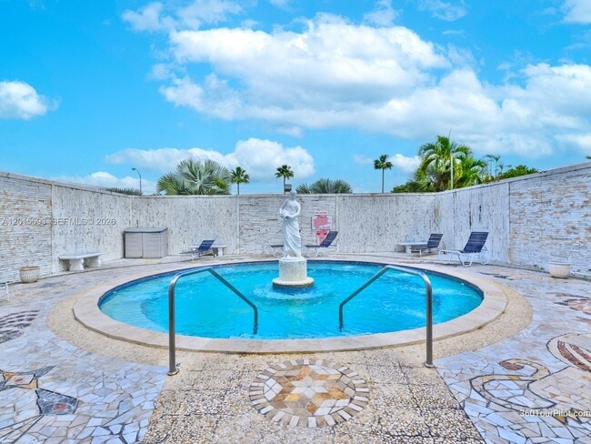 Building Photo - 2680 SW 54th St