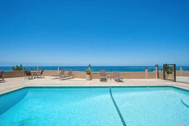 Building Photo - 757 Ocean Surf Dr