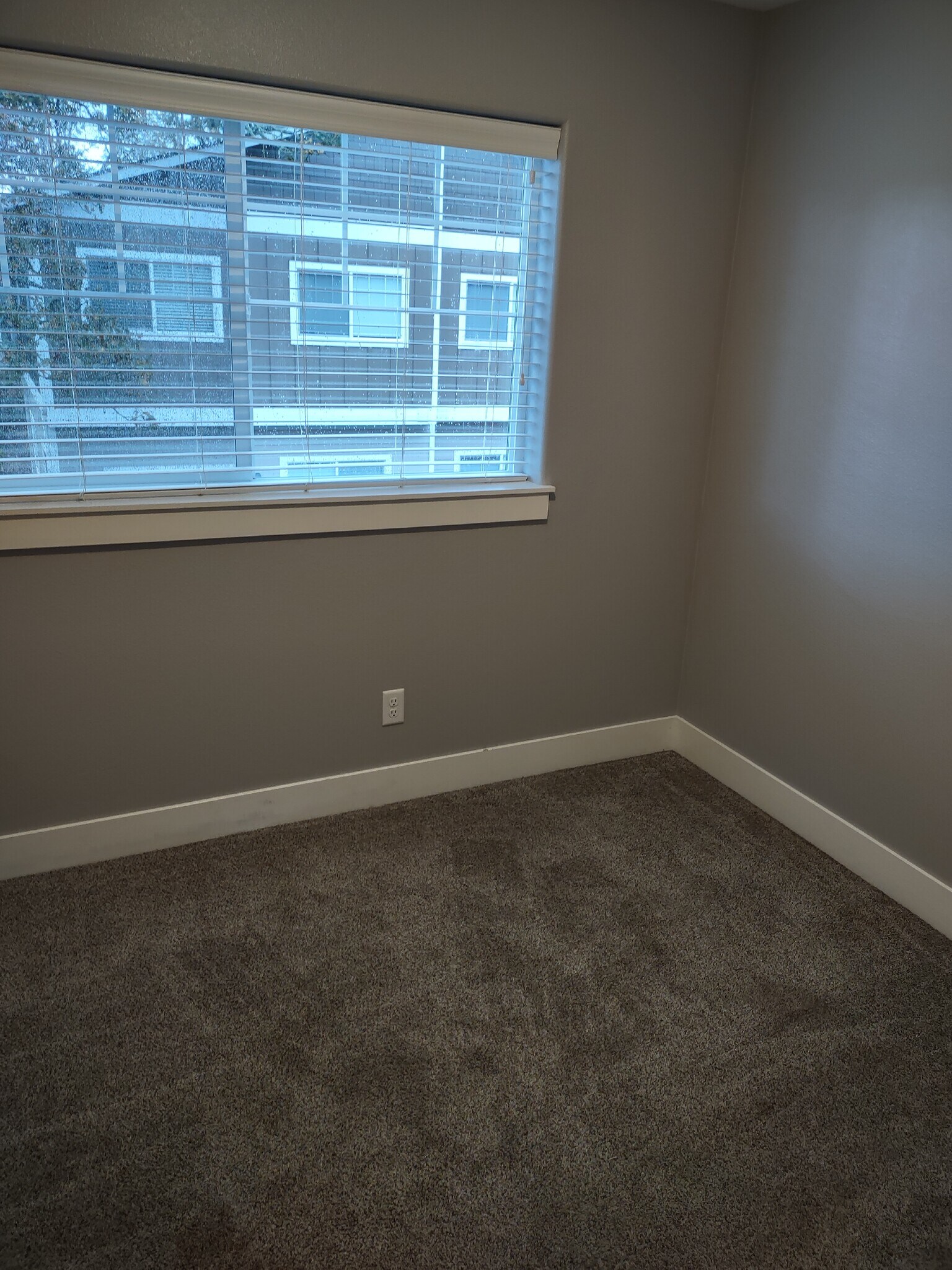 Building Photo - 1179 Mariel Pl S