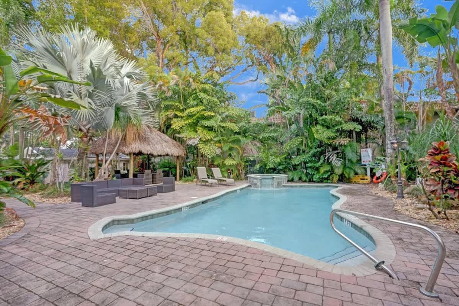 Building Photo - 1115 SW 4th St