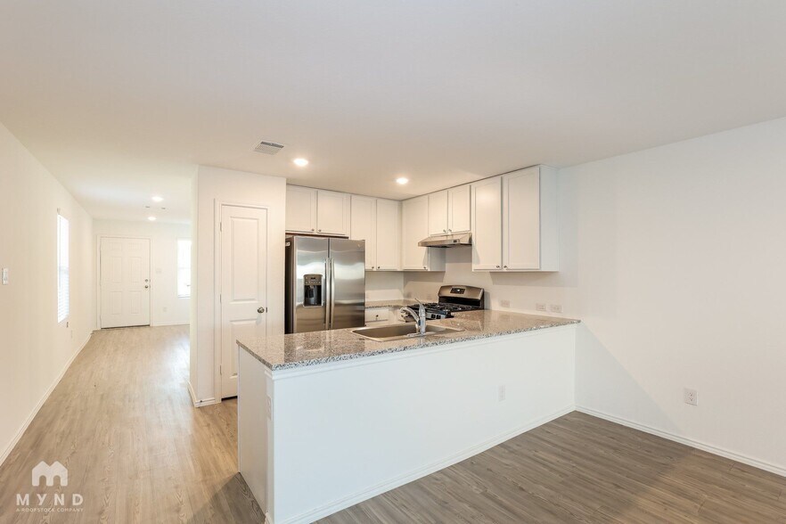 Building Photo - 351 Ambush Ridge
