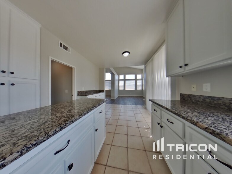 Building Photo - 6106 Quail Way