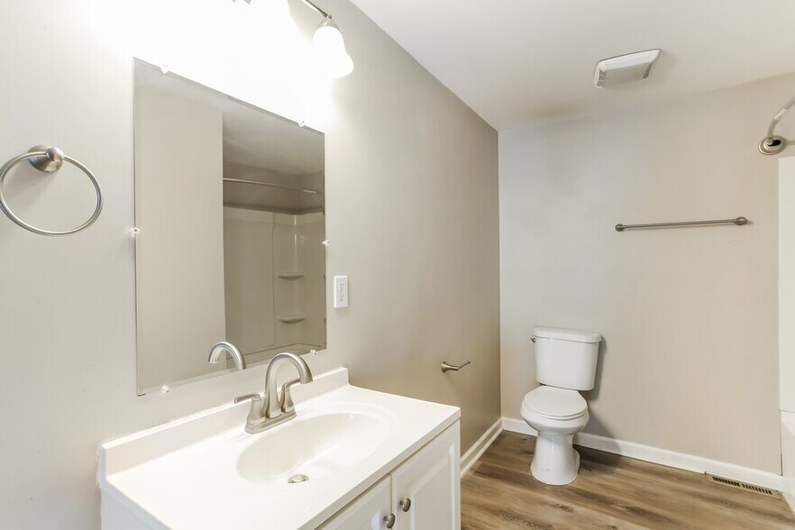 Building Photo - 12143 Twincreek Dr