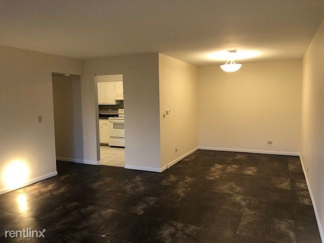 Building Photo - 2650 Brookwood Way Dr