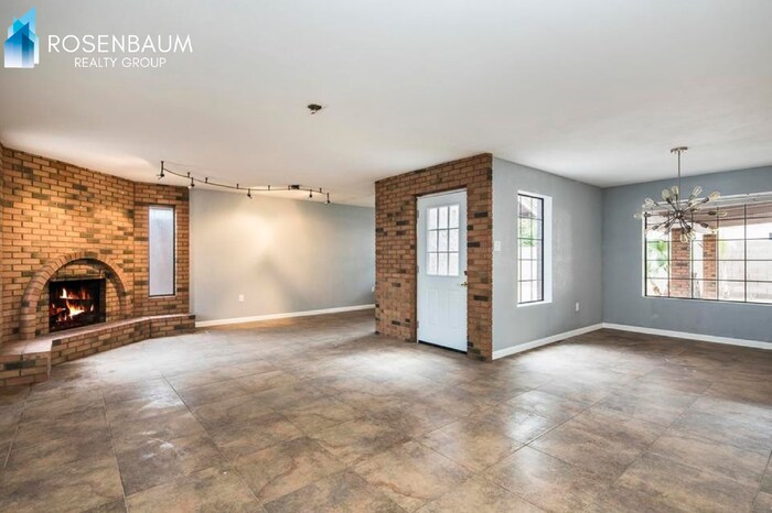 Building Photo - 1508 W Capri Ave