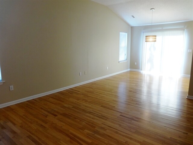 Building Photo - 8609 Coppergrove Dr