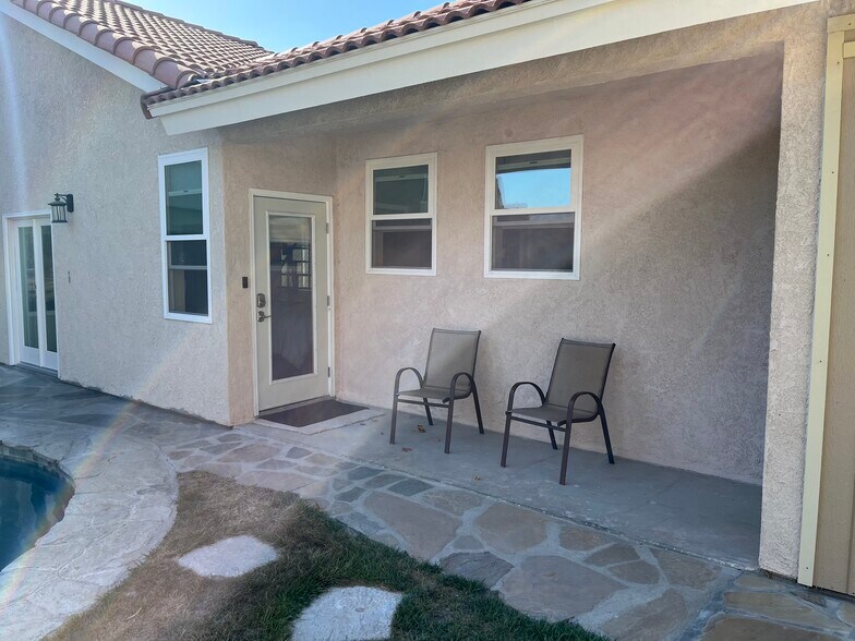 Building Photo - 6086 Palomar Cir