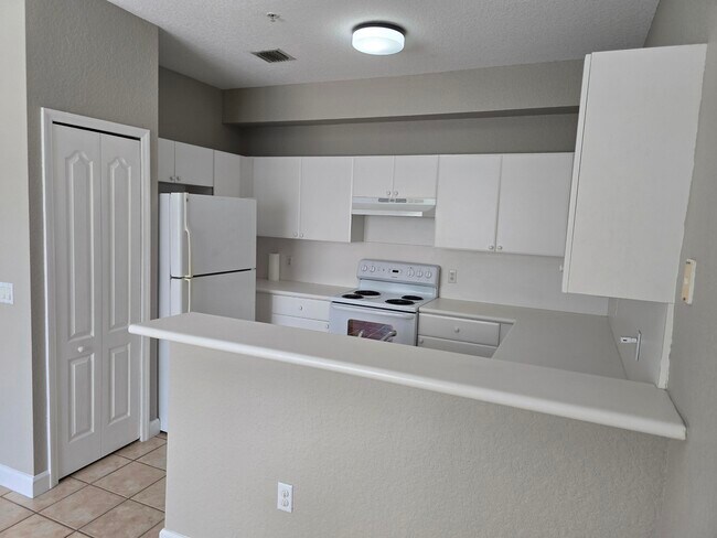 Building Photo - 1011 Shoma Dr