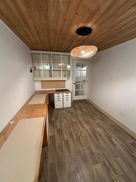 Office for two - 7970 W Elm St