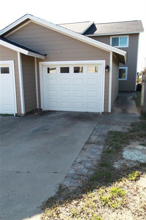 Building Photo - 3904 Hudson Bend Rd