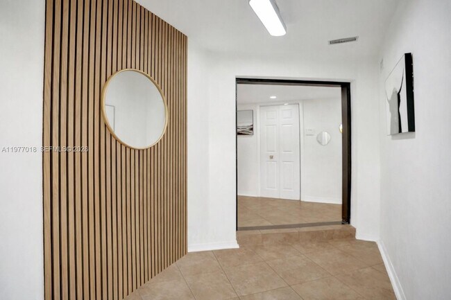 Building Photo - 1844 NE 26th Ave