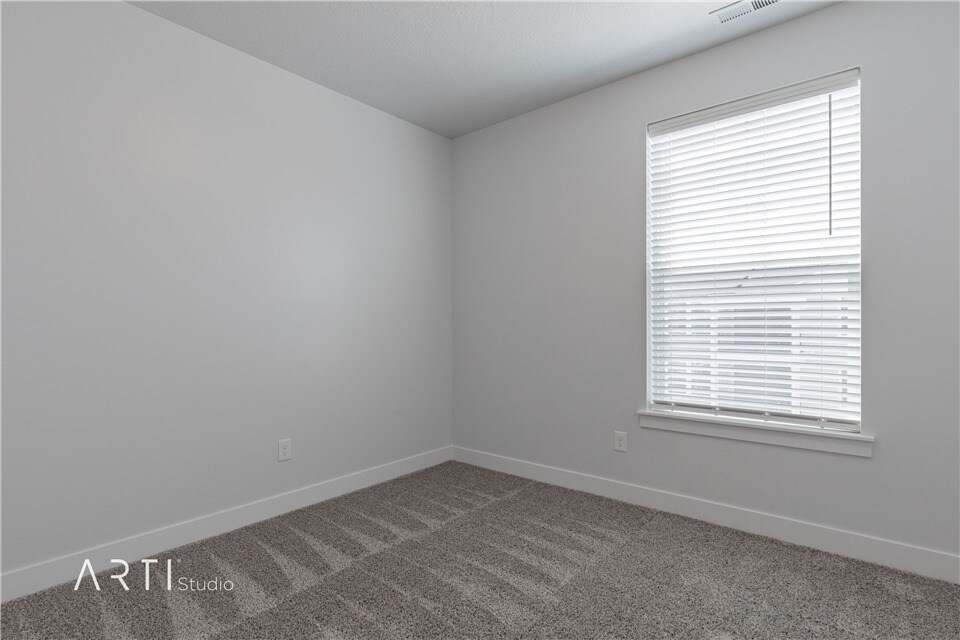 Bedroom 1 - 1813 W Newcastle Ln