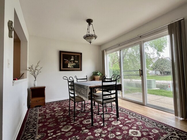 Building Photo - 3259 Cool Springs Ct