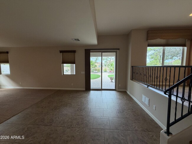Building Photo - 722 E Sipapu Dr