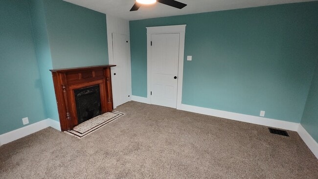 Building Photo - 1227 Maysville Ave