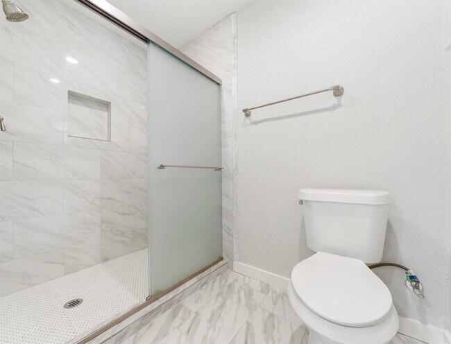 Building Photo - 4309 Stillbrooke Dr