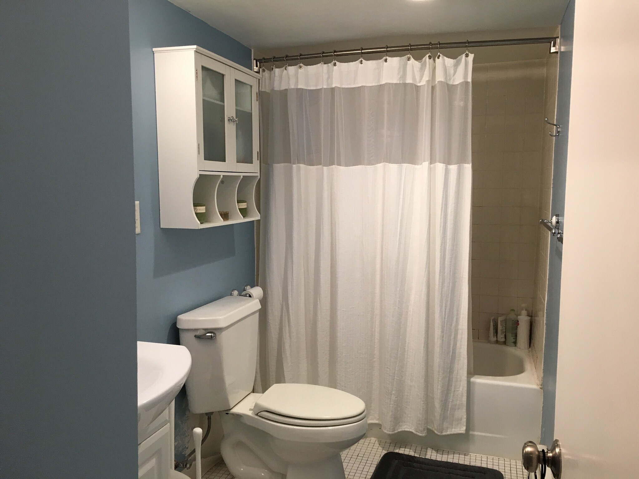 Bathroom - 1895 Beacon St