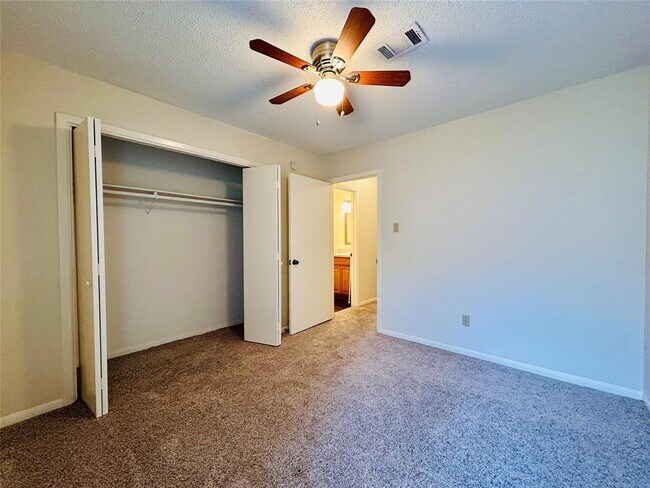 Building Photo - 8902 Schick Rd