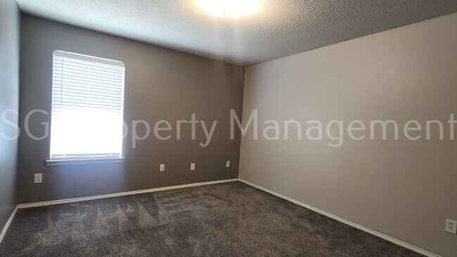 Building Photo - 4829 Egret St
