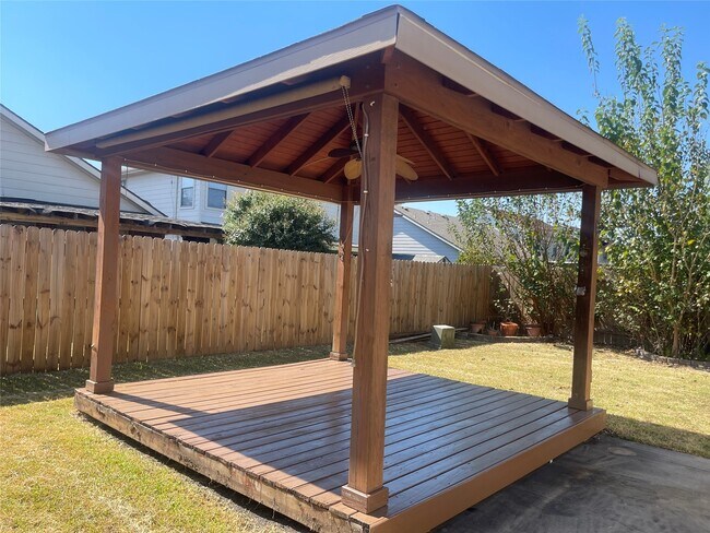 Building Photo - 15303 Kellerwood Dr