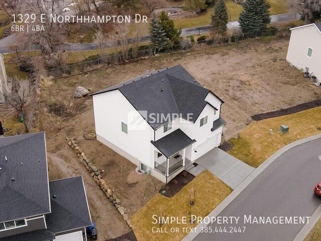Building Photo - 1329 Northhampton Dr