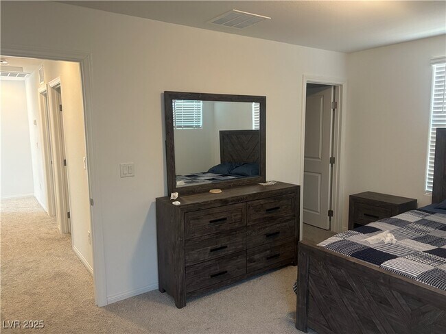 Building Photo - 398 Desert Cadence St