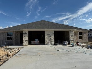 Building Photo - 1606 Pima Trail