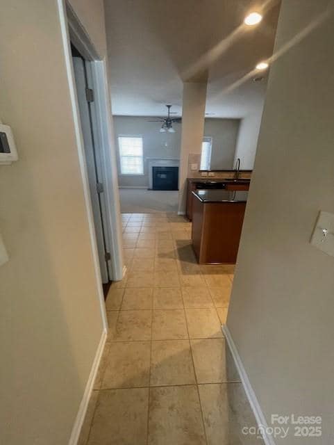 Building Photo - 7115 Brighton Park Dr