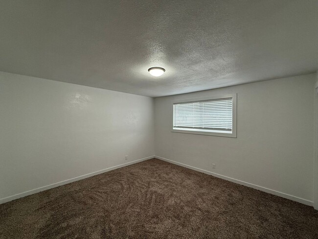 Building Photo - 4012so