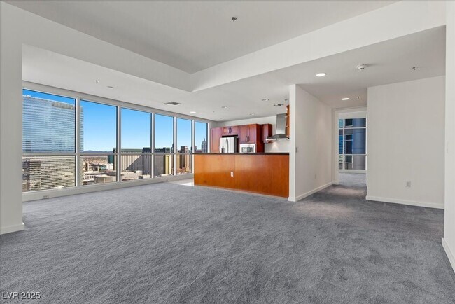 Building Photo - 4525 Dean Martin Dr