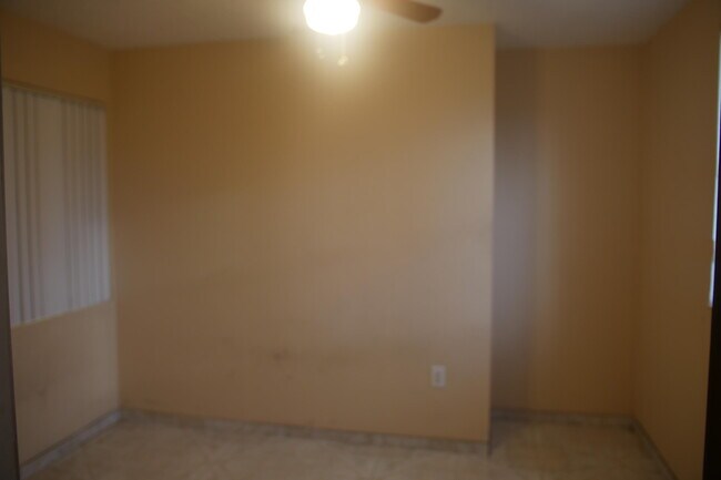 Building Photo - 871 SW 63rd Terrace