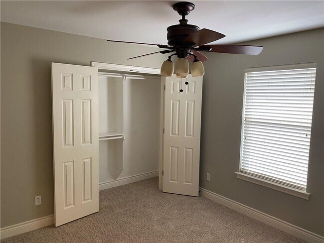 Building Photo - 14711 Little Fox Trail