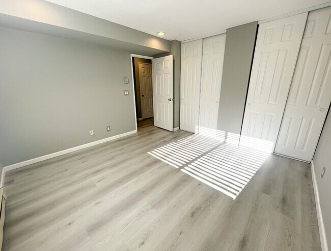 Building Photo - Prime Fremont Living! Updated 2BR Condo Near BART, Central Park & Lake Elizabeth