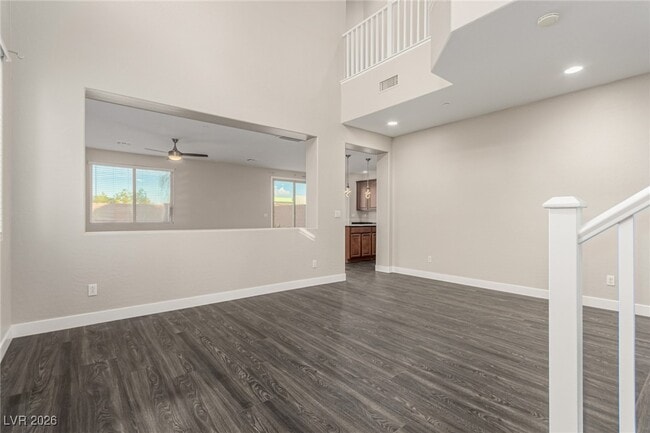 Building Photo - 788 Forest Peak St