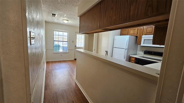 Building Photo - 3018 N Bell Ave