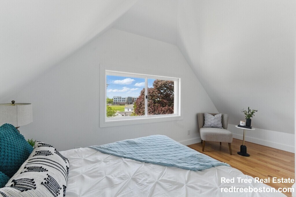 Building Photo - 80 Shirley St