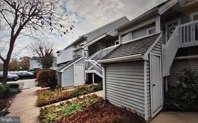 Building Photo - 411 Park Pl Dr