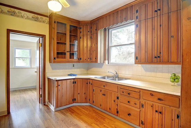 Building Photo - Renovated Farmhouse on Over 2 Acres – Waynesville Schools