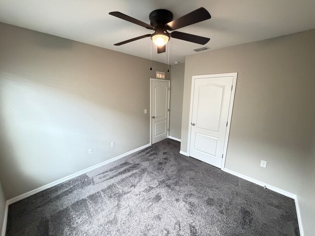 Building Photo - Fantastic 4 Bedroom, 2 Bathroom Home in New Smyrna Beach!!