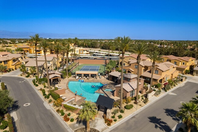 Building Photo - 52230 Desert Spoon Ct