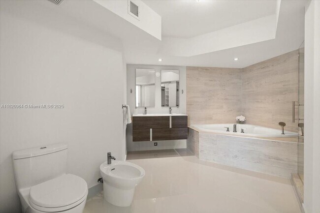 Building Photo - 6301 Collins Ave